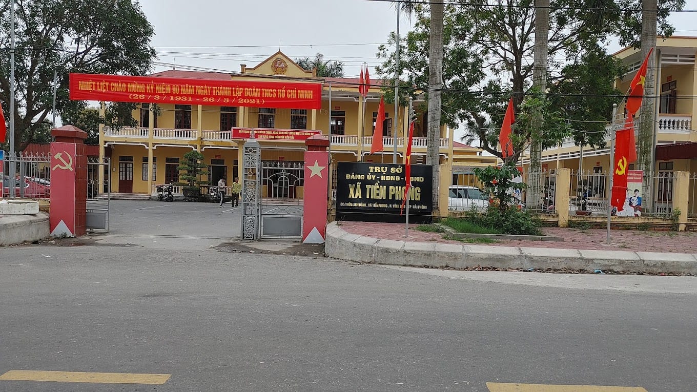 Công an xã Tiền Phong