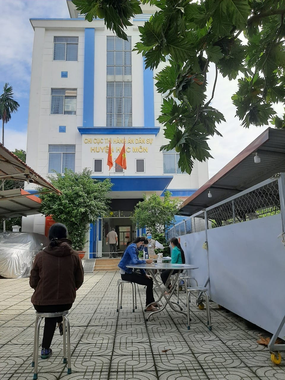 chi cục thi hành án dân sự Hóc Môn
