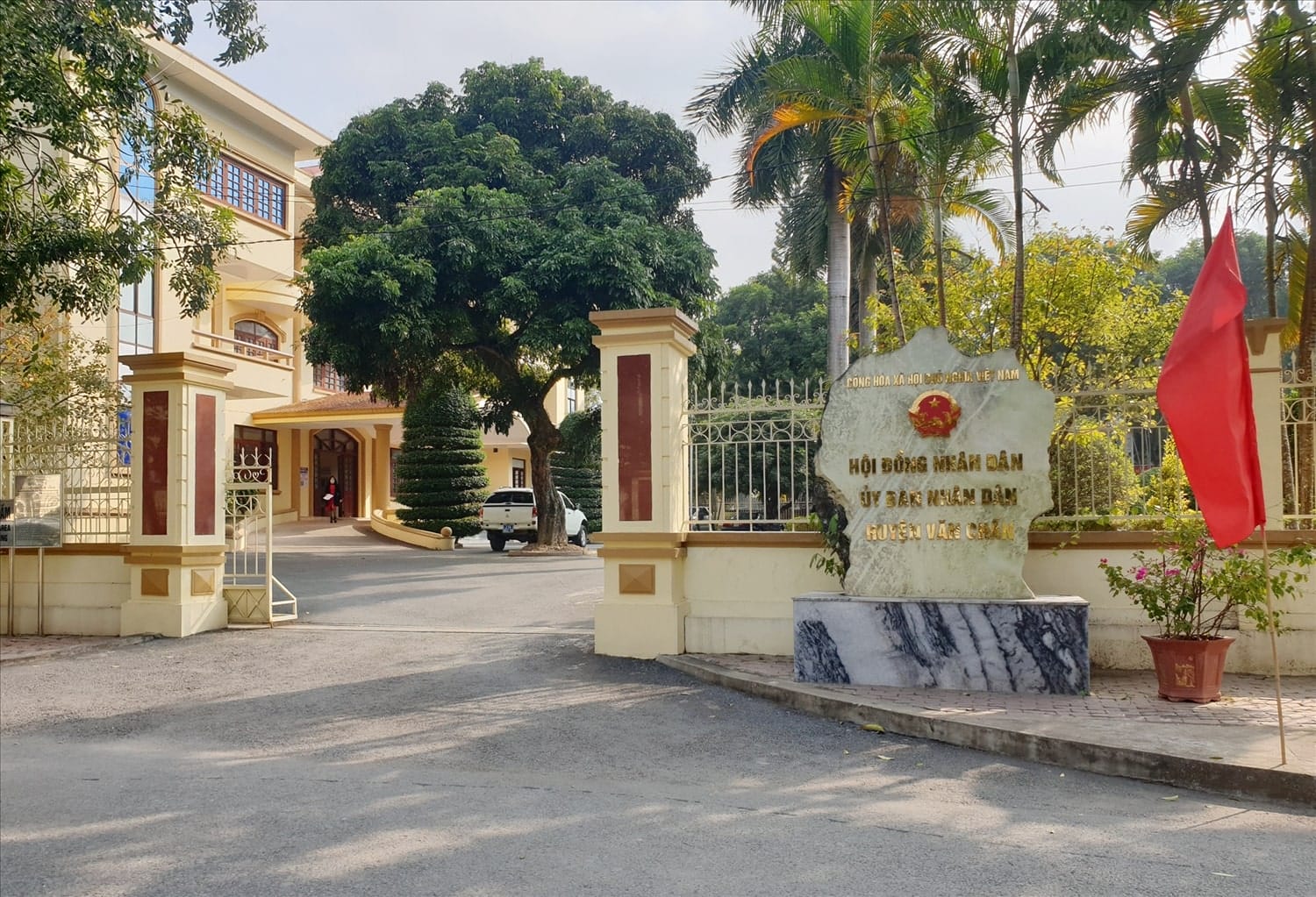 chi cục thi hành án dân sự văn yên.