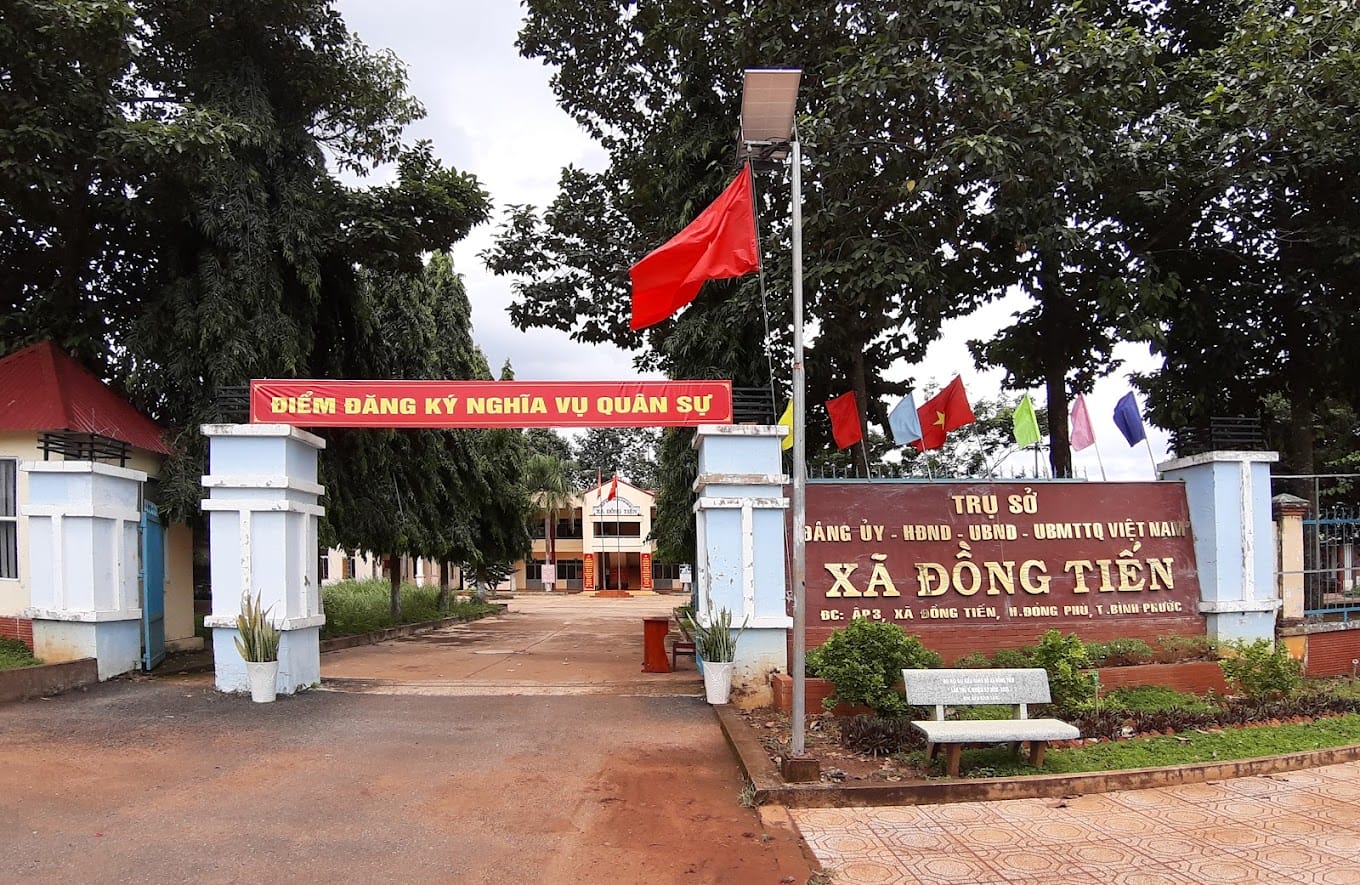 công an xã đồng tiến