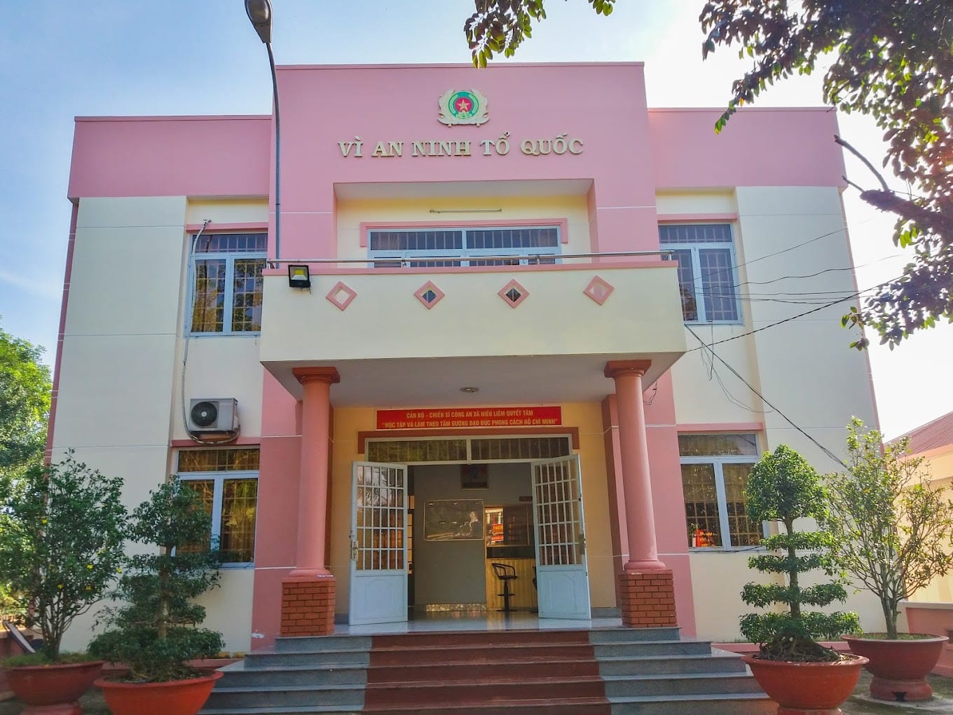 công an xã hiếu liêm