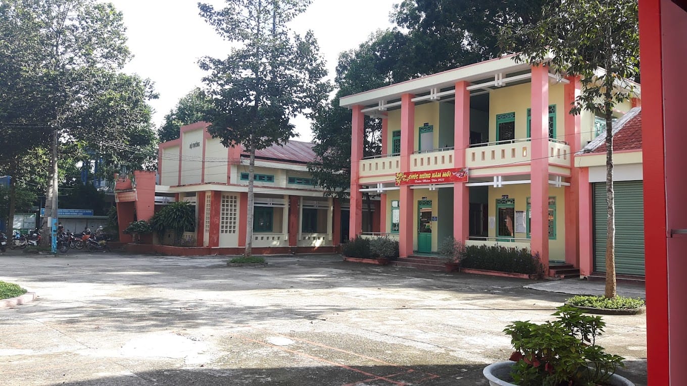 công an xã lai hưng