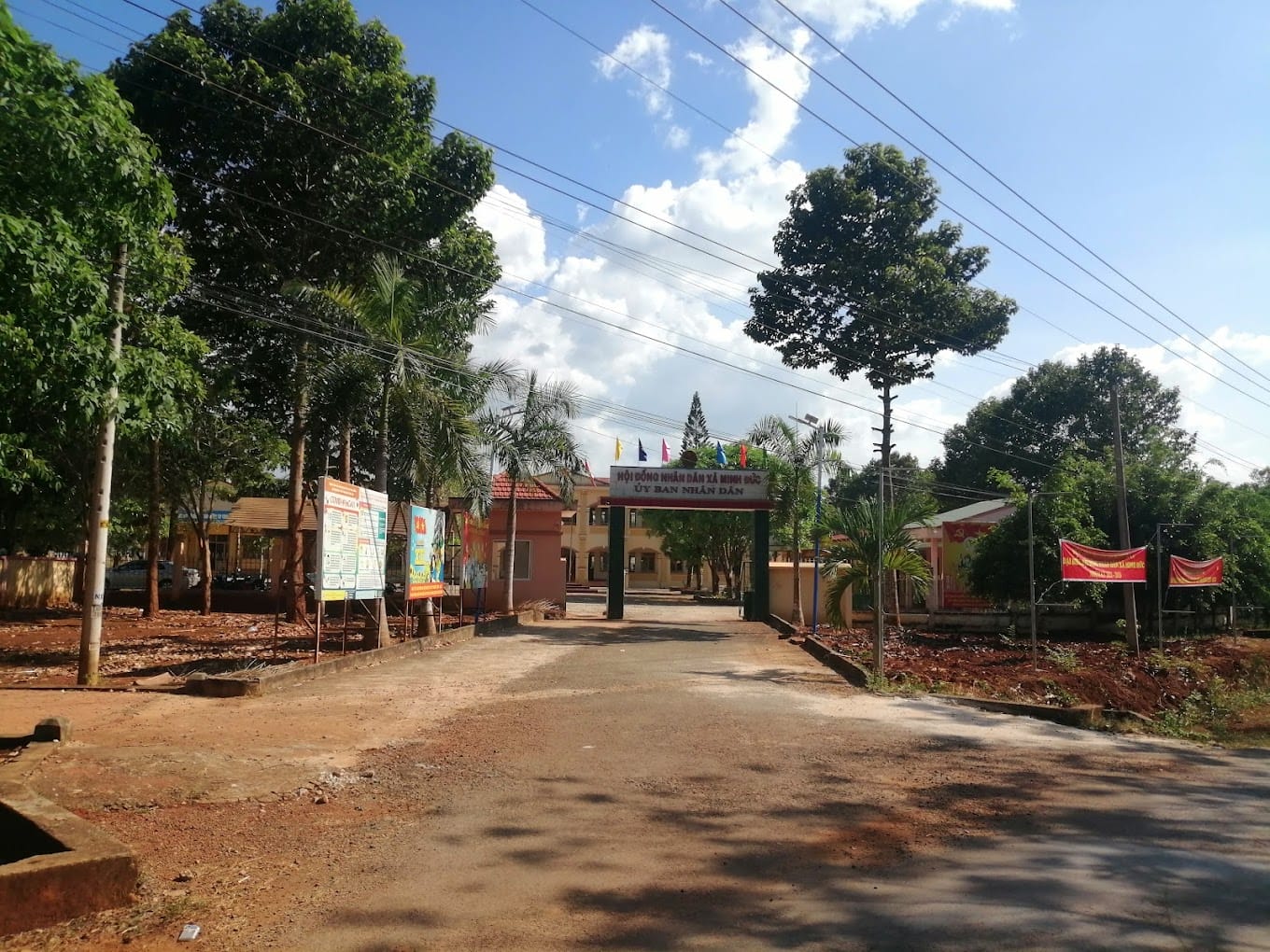 công an xã minh đức