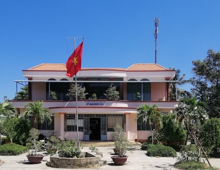 công an xã mỹ an