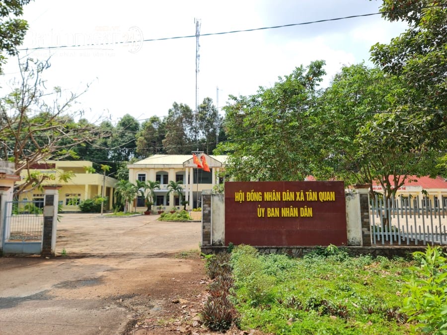 công an xã tân quan