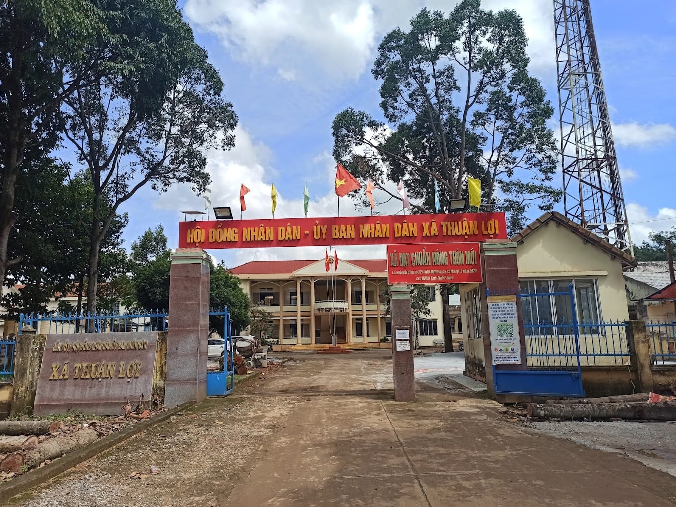 công an xã thuận lợi