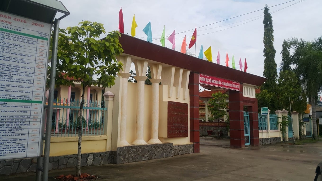 công an xã trừ văn thổ