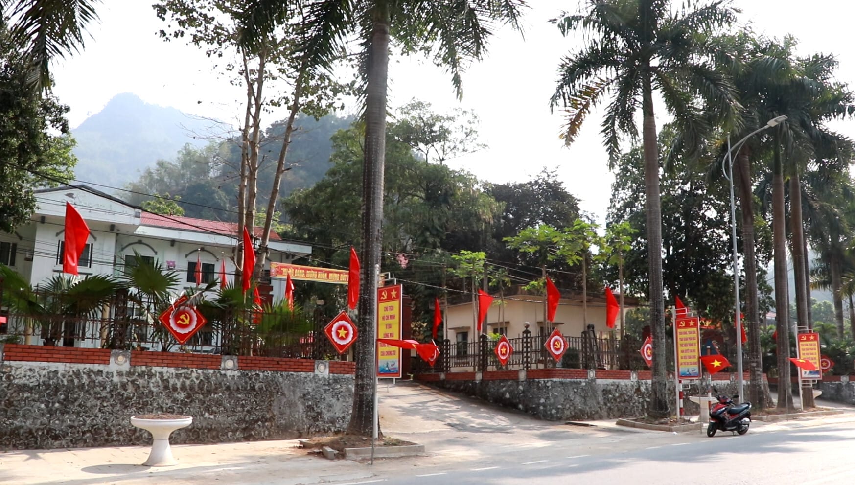 địa chỉ ủy ban nhân dân huyện quan hóa