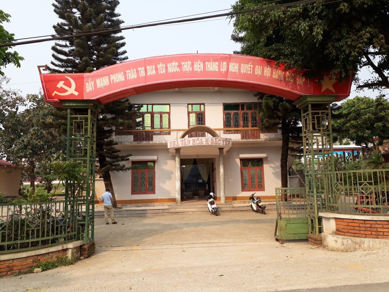 địa chỉ ủy ban nhân dân huyện thuận châu