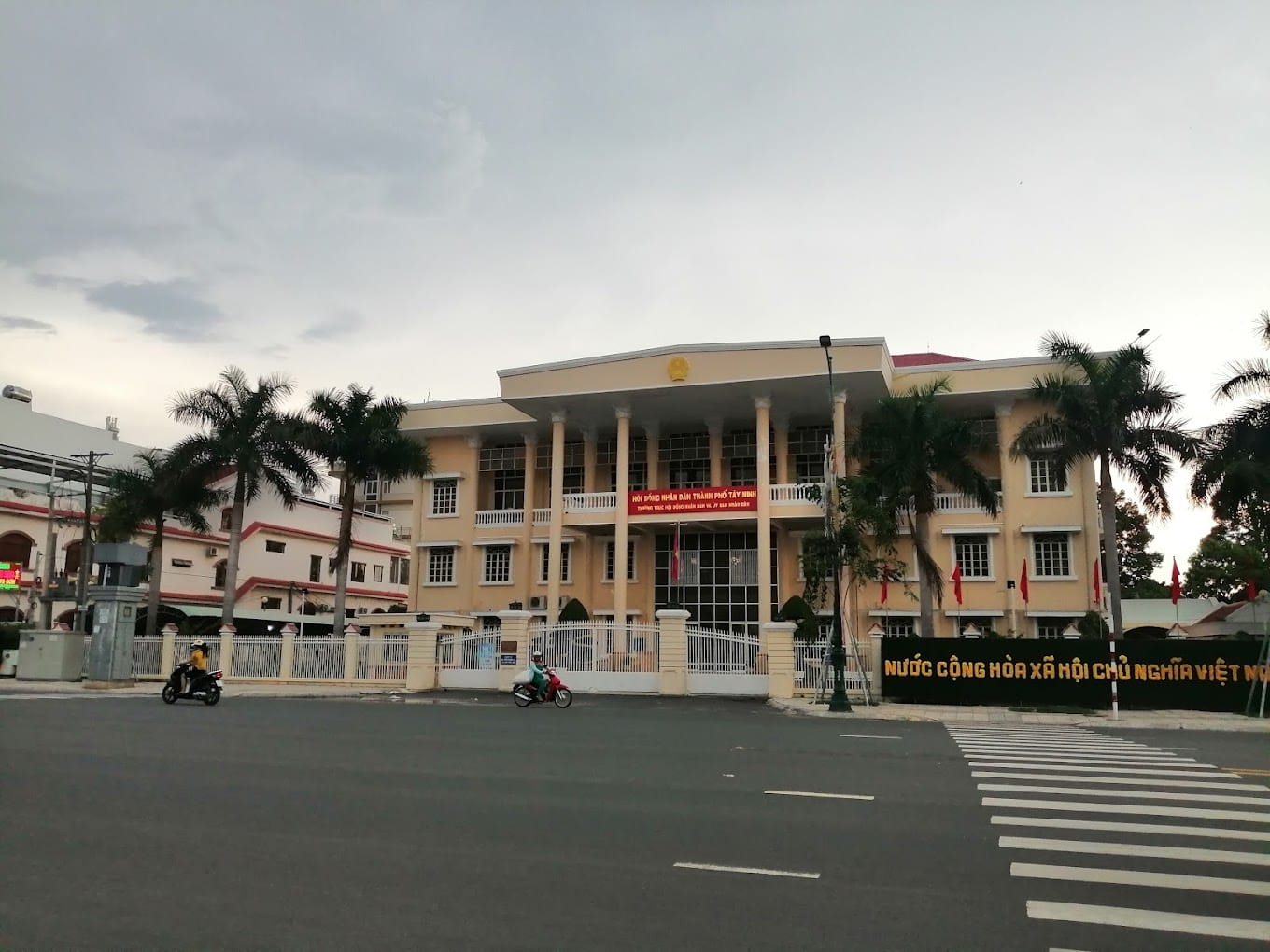địa chỉ ủy ban nhân dân thành phố tây ninh