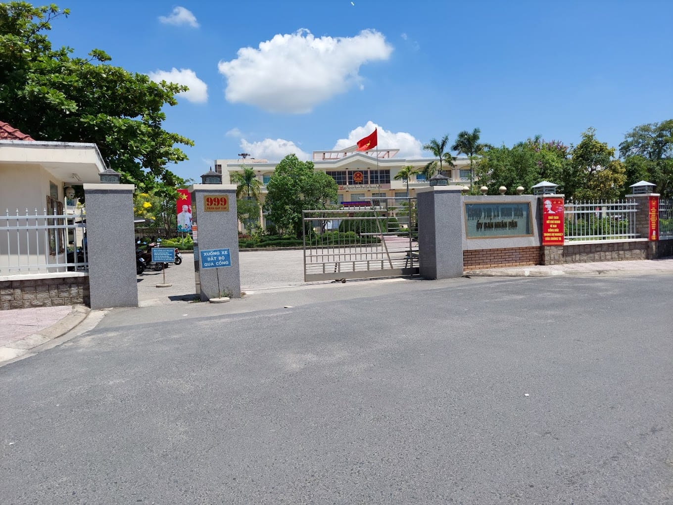 địa chỉ ủy ban nhân dân thị xã ninh hòa